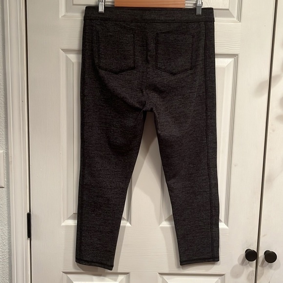 Lou & Grey brand size L flat front leggings with zipper/button closure in front - Picture 4 of 7